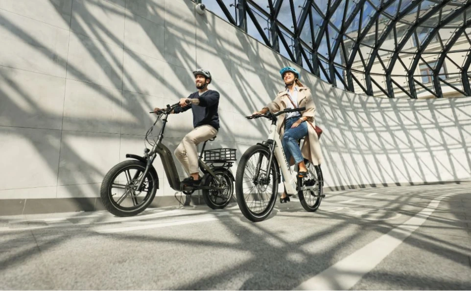 couple velo electrique
