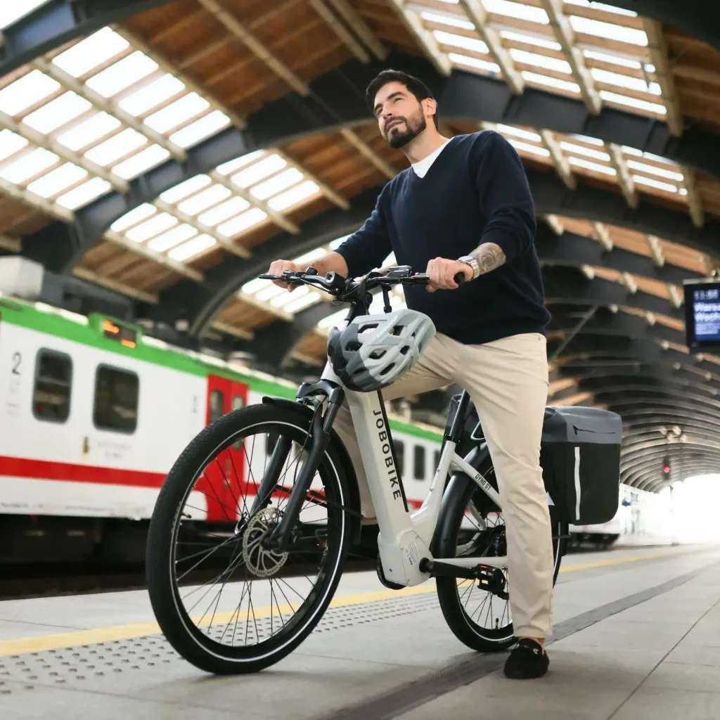 jobobike-dyno-gt-beige-lifestyle.webp